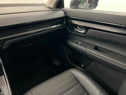 Used 2025 Honda CR-V EX-L image 11