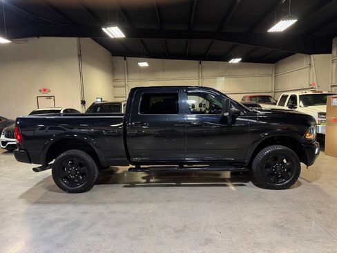 Used 2015 RAM 3500 Laramie w/ Black Appearance Group image 10