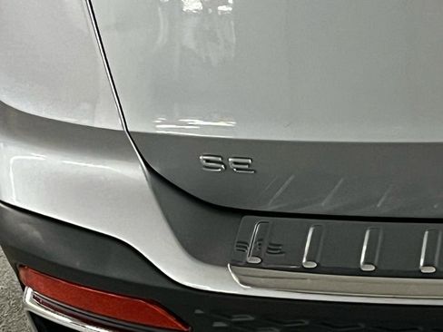 Used 2022 Volkswagen Taos SE image 36