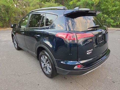 Used 2017 Toyota RAV4 XLE w/ All Weather Liner Package AWD/4WD image 5