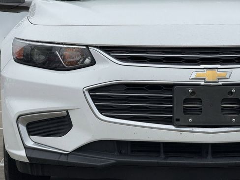 Used 2018 Chevrolet Malibu LS image 8