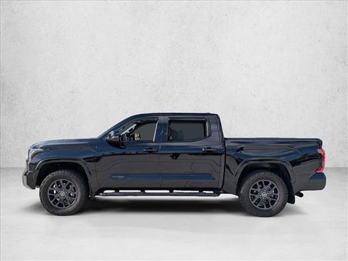 Used 2022 Toyota Tundra Platinum image 8