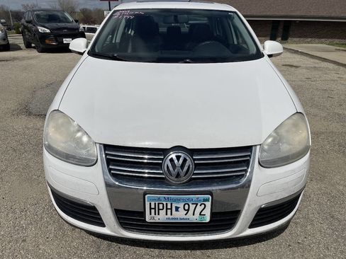 Used 2009 Volkswagen Jetta SEL image 3