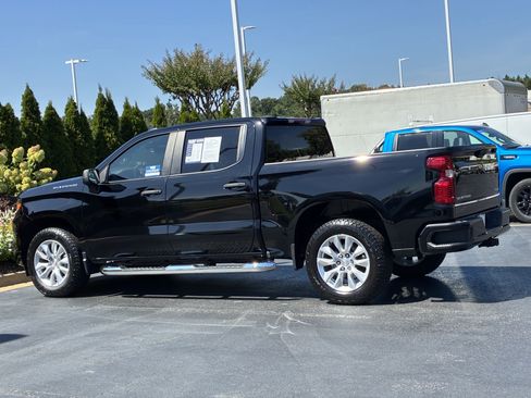 Used 2022 Chevrolet Silverado 1500 Custom RWD image 9