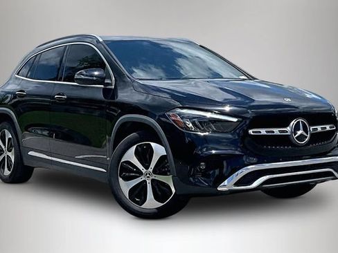Used 2025 Mercedes-Benz GLA 250 image 1