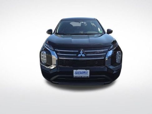 New 2025 Mitsubishi Outlander ES image 8