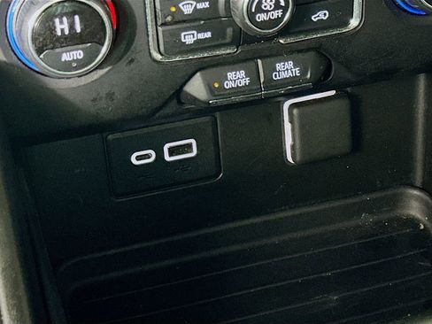 Used 2021 Chevrolet Tahoe LS image 32