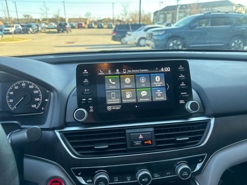 Used 2019 Honda Accord EX image 14