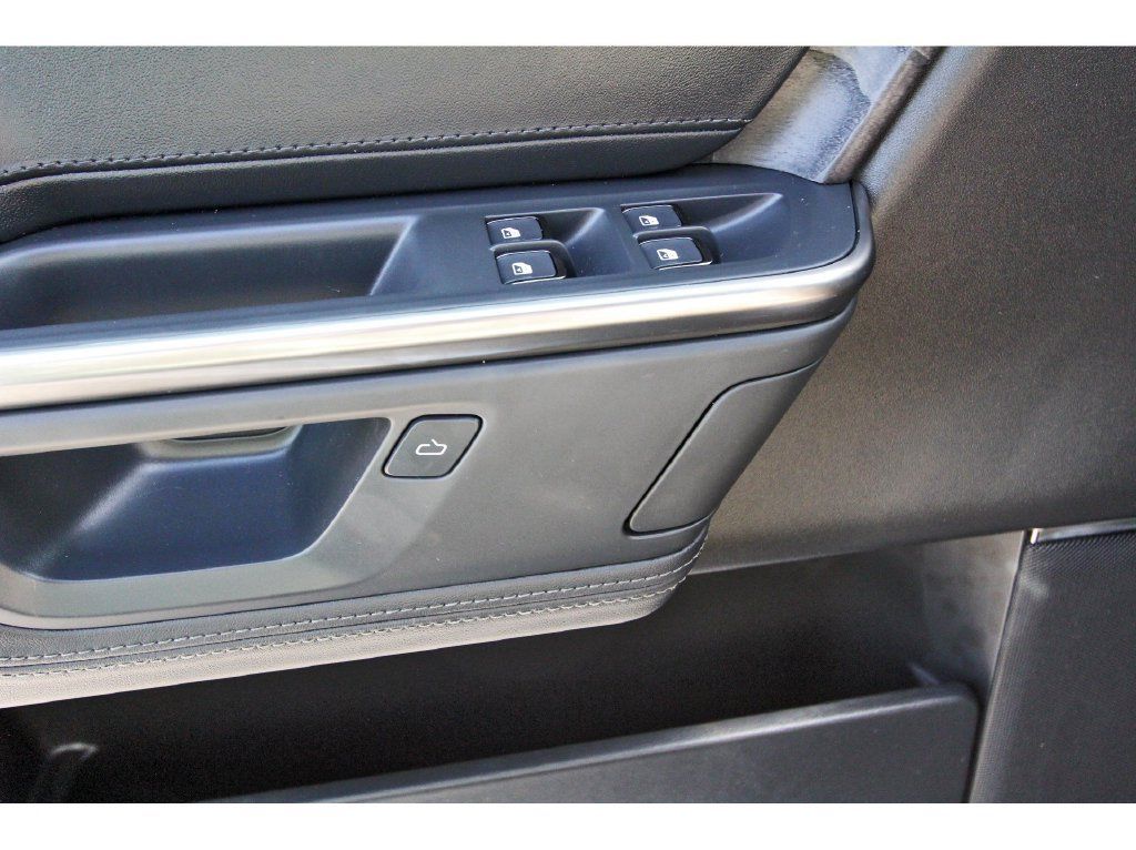Used 2026 Rivian R1S Adventure Dual AWD/4WD image 23