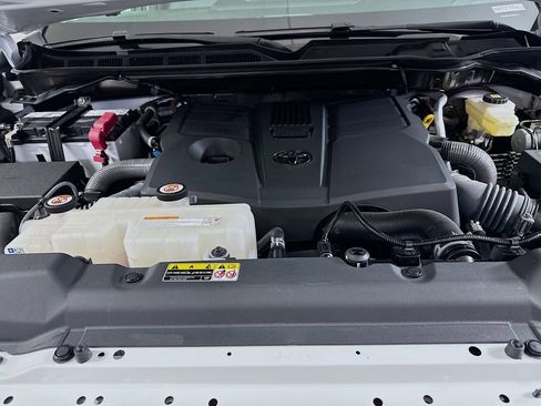 Used 2023 Toyota Tundra SR5 w/ TRD Off-Road Package image 26