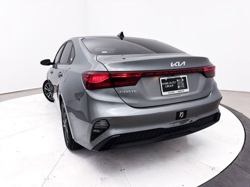 Used 2022 Kia Forte LXS image 4