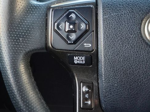 Used 2019 Toyota 4Runner Limited AWD/4WD image 23