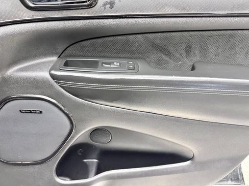 Used 2016 Jeep Grand Cherokee SRT AWD/4WD image 15