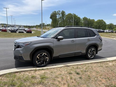 New 2026 Subaru Forester Limited AWD/4WD image 4