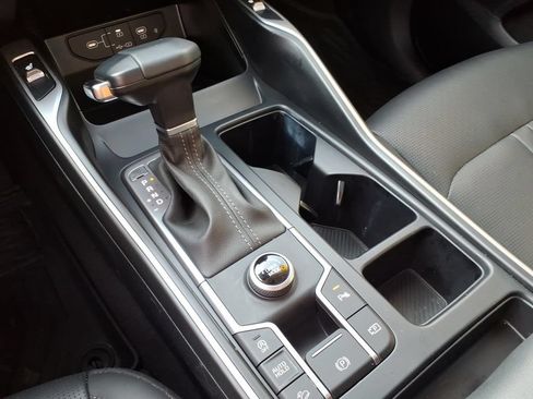 Used 2025 Kia Sorento S w/ Panoramic Sunroof Package FWD image 18