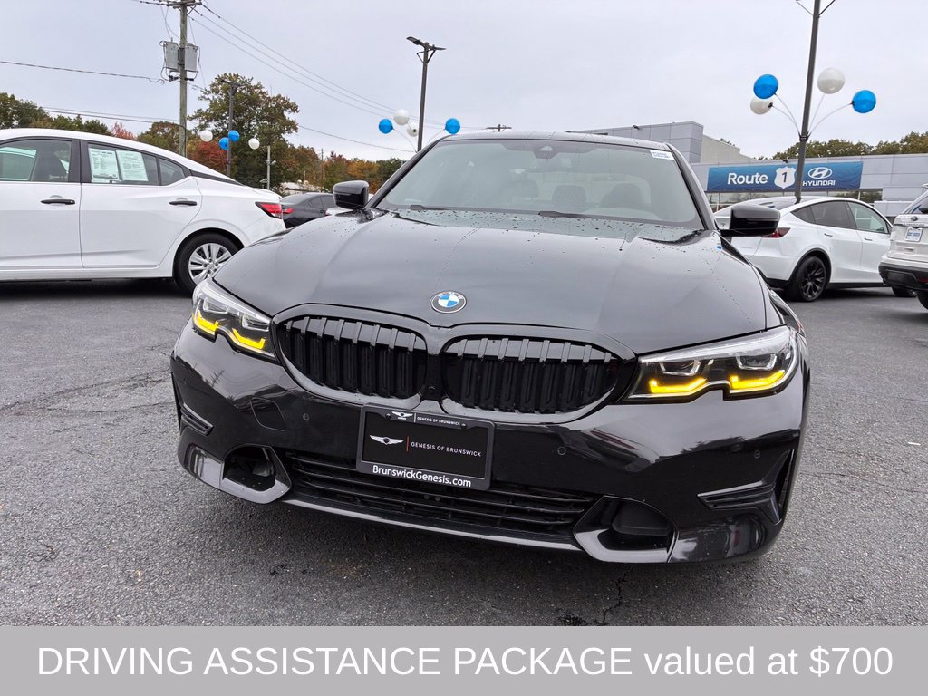 Used 2022 BMW 330i xDrive Sedan w/ Driving Assistance Package AWD/4WD image 2