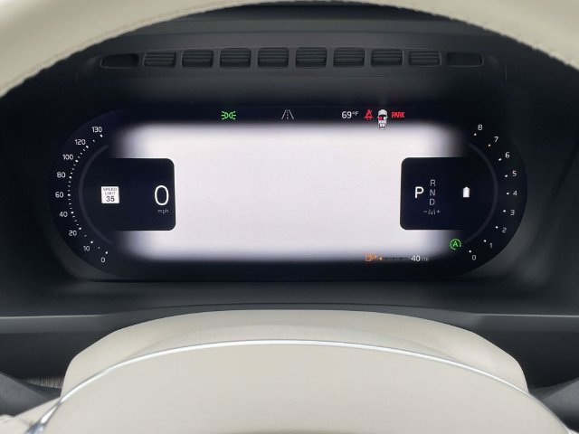 Certified 2024 Volvo XC90 B5 Plus AWD/4WD image 31