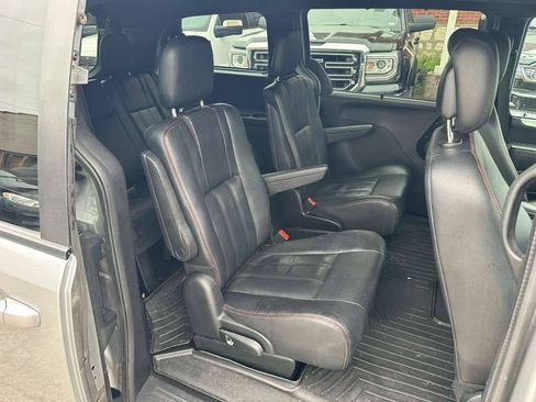 Used 2018 Dodge Grand Caravan GT FWD image 25