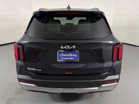 New 2026 Kia Sorento S w/ S Panoramic Sunroof Package FWD image 7