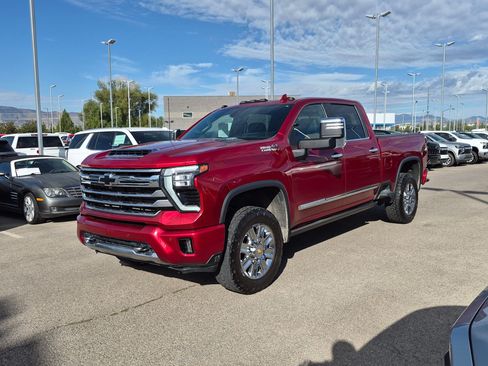 Used 2024 Chevrolet Silverado 3500 High Country w/ High Country Premium Package AWD/4WD image 8
