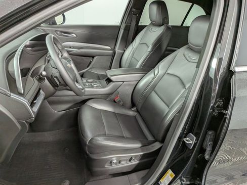 Certified 2024 Cadillac XT4 Premium Luxury w/ Cold Weather Package image 17