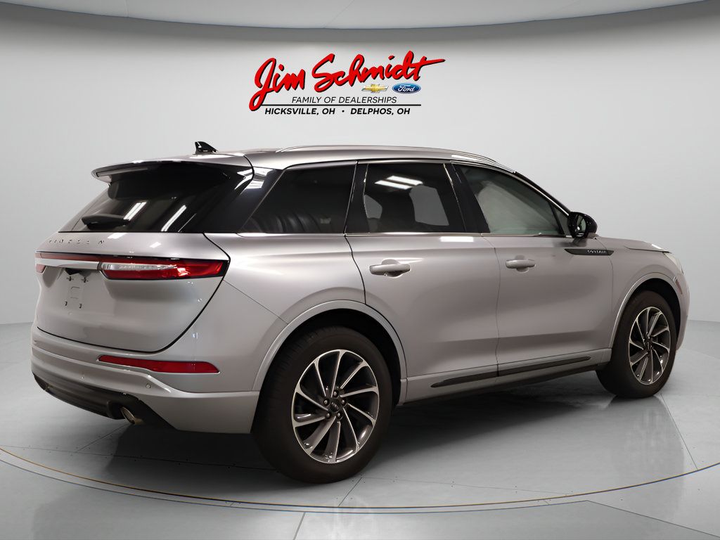 Used 2024 Lincoln Corsair Grand Touring AWD/4WD image 6