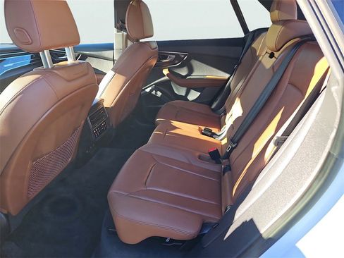 Certified 2023 Audi Q8 Premium Plus w/ Premium Plus Package image 36