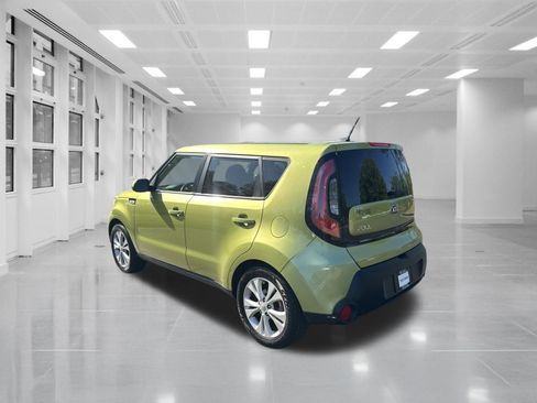 Used 2015 Kia Soul + image 7
