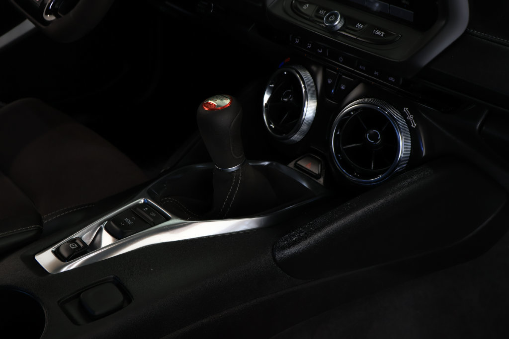 Used 2018 Chevrolet Camaro SS RWD image 20