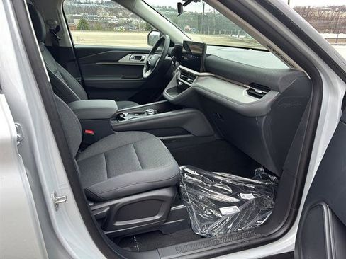 New 2026 Ford Explorer Active image 19