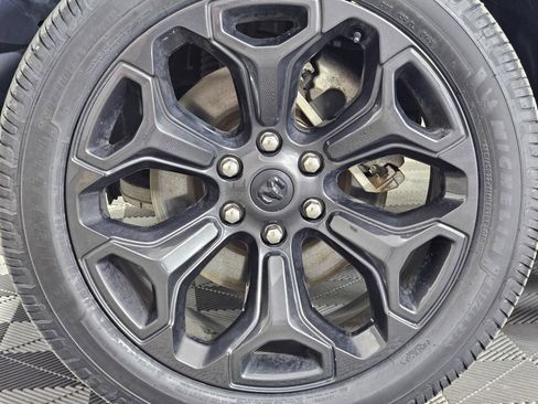 Used 2024 RAM 1500 Limited w/ Night Edition AWD/4WD image 31