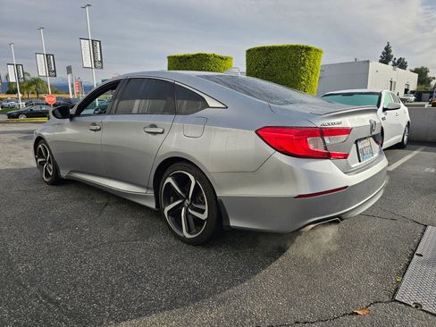Used 2020 Honda Accord Sport image 3