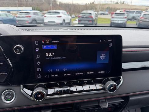 Certified 2024 Chevrolet Colorado Z71 w/ Z71 Convenience Package 2 image 17