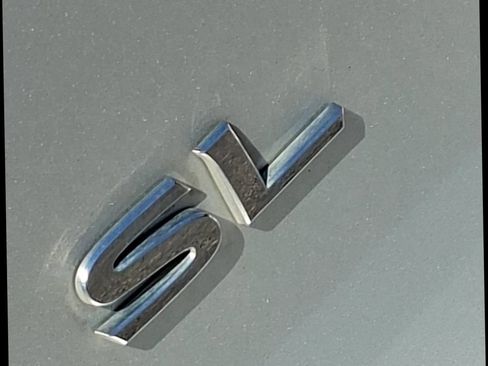 Used 2019 Nissan Pathfinder SL FWD image 7
