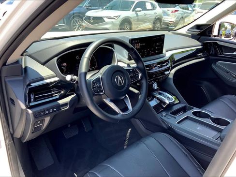 Used 2026 Acura MDX FWD w/ Technology Package image 18
