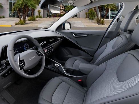 New 2026 Kia Niro Wind image 17