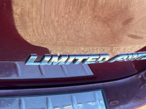 Used 2017 Toyota Highlander Limited AWD/4WD image 21
