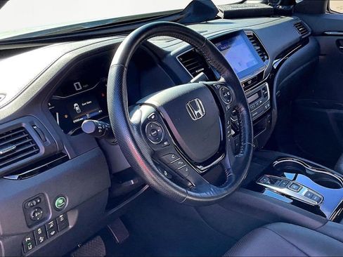 Used 2022 Honda Ridgeline Black Edition image 14