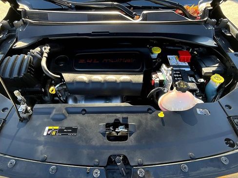 Used 2022 Jeep Compass Limited image 10