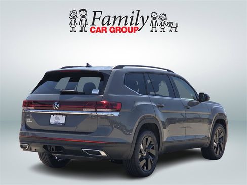 New 2026 Volkswagen Atlas SE image 4