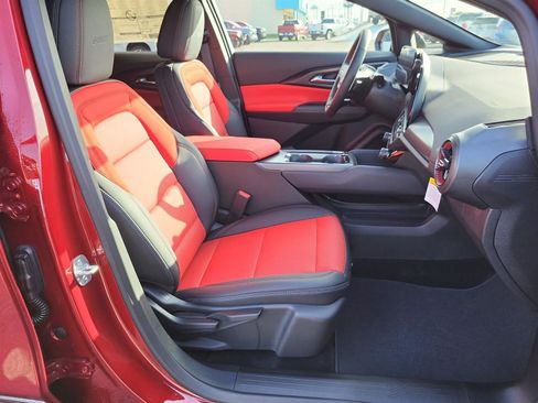 New 2025 Chevrolet Equinox EV RS image 24