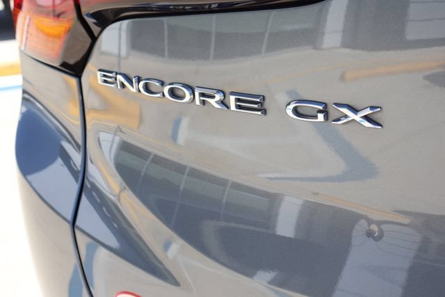Used 2022 Buick Encore GX Essence w/ Advanced Technology Package FWD image 7
