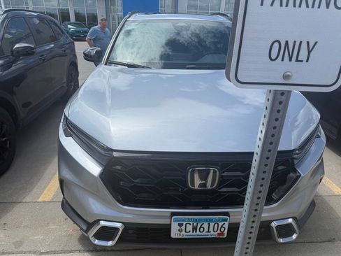Used 2023 Honda CR-V Sport Touring image 2