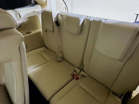 Used 2015 Toyota Highlander XLE image 29