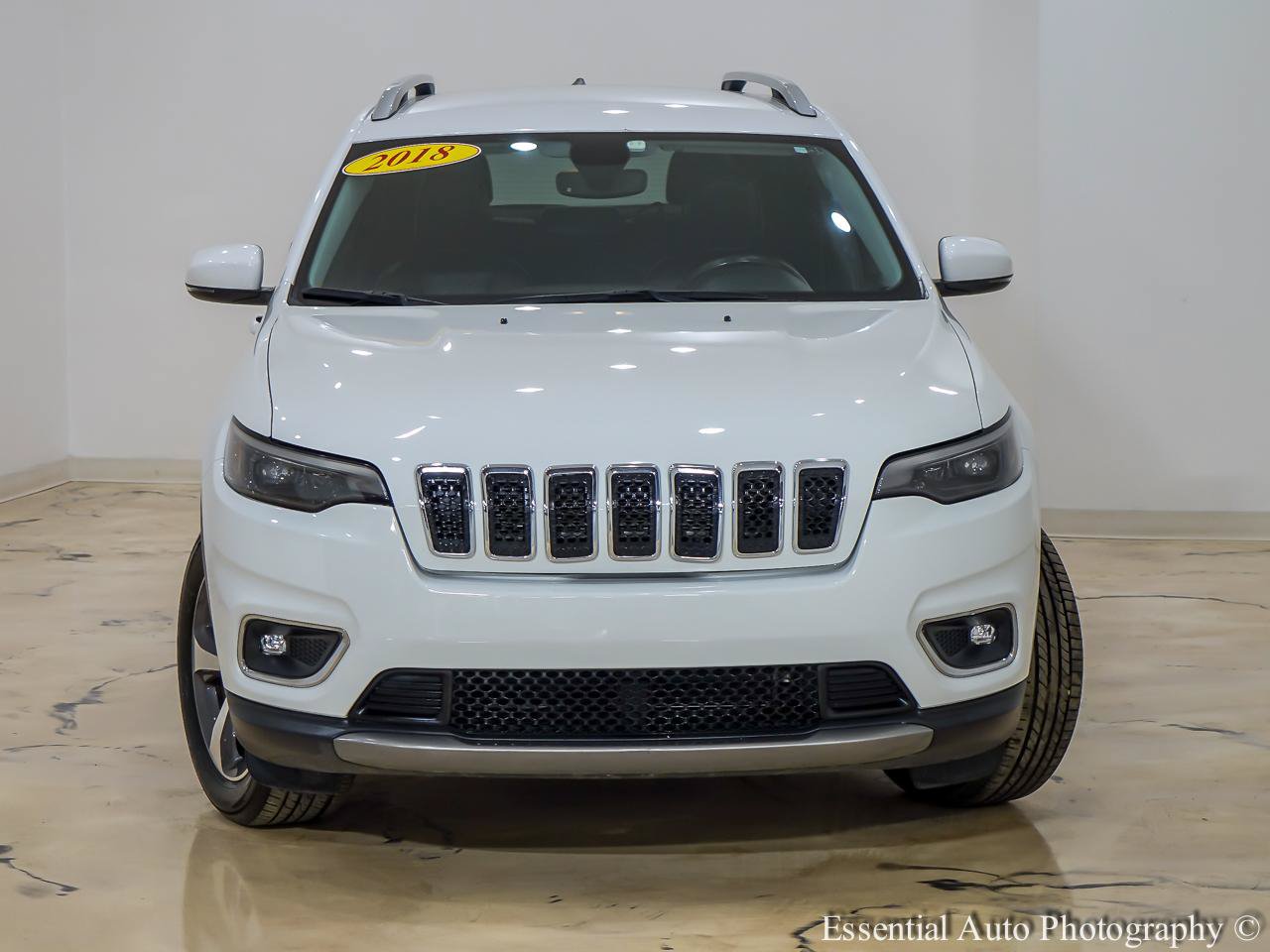 Used 2019 Jeep Cherokee Limited AWD/4WD image 5