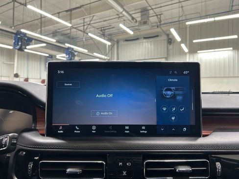 Certified 2023 Lincoln Nautilus Reserve w/ Equipment Group 201A AWD/4WD image 20