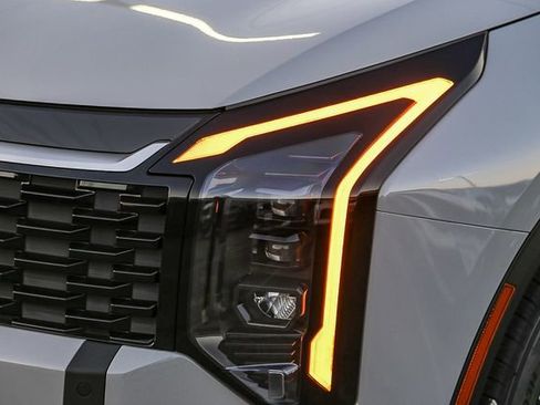 New 2026 Kia Sportage EX image 5