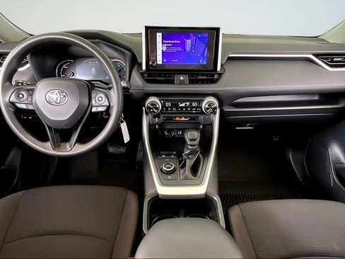 Used 2025 Toyota RAV4 LE AWD/4WD image 7