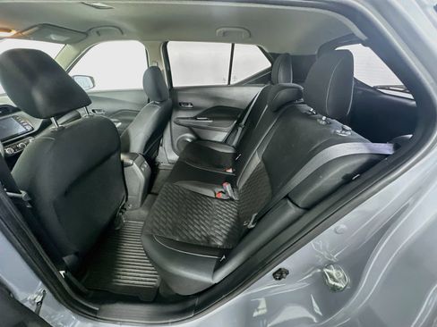 Used 2023 Nissan Kicks SV FWD image 28