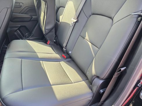 Used 2025 Chevrolet Colorado Trail Boss AWD/4WD image 12